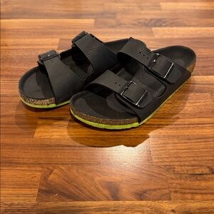 Kids Birkenstocks size 32